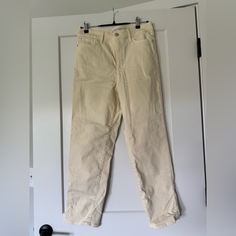 Athleta Cream Sculptek Performance Denim Straight Leg Pants Size 10